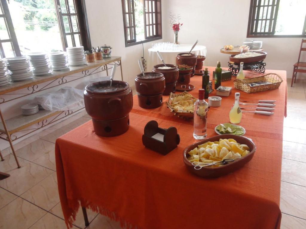 Pousada Das Rosas Miguel Pereira Exterior photo